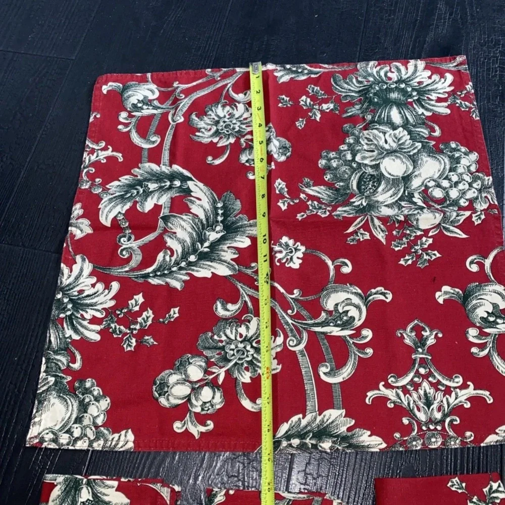 LAUREN Ralph Lauren Christmas Holiday Napkins Set (4)‎ Cotton Floral Hayley